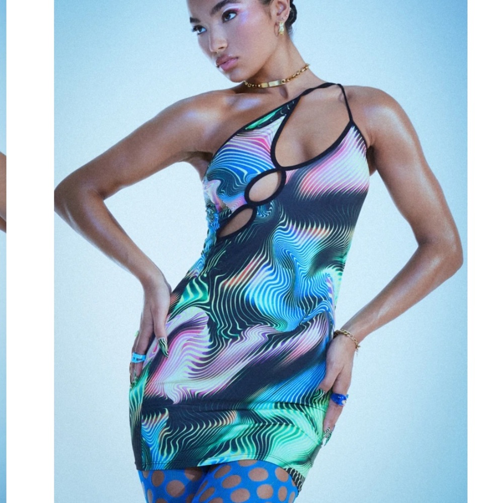 - BRAND NEW JADED LONDON DRESS
